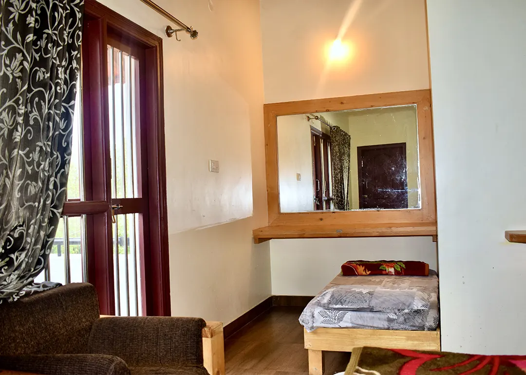 Family Room 4