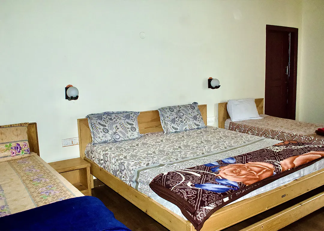 Family Room 6